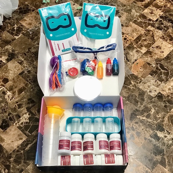 Science kit - Picture 1 of 4